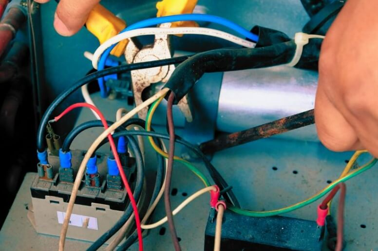 How to Distinguish Capacitor Wires